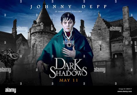 DARK SHADOWS (2012) JOHNNY DEPP TIM BURTON (DIR) 005 MOVIESTORE COLLECTION LTD Stock Photo - Alamy