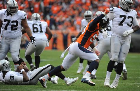 WATCH: Broncos’ Von Miller sacks Raiders’ EJ Manuel – The Denver Post