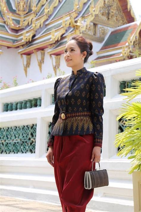 Thai Silk (Surin Province) by Thongtong Mai Thai, worn by Penphan Lamluang Traditional Thai ...