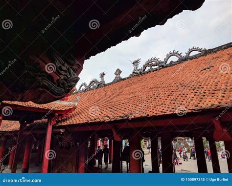 Vietnam temples editorial stock photo. Image of gate - 100897243