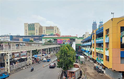 Pasar Tanah Abang: Lokasi, Sejarah, Jam Buka dan Fasilitas