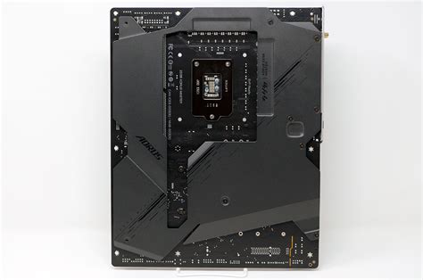 Gigabyte Z590 AORUS Master (11th Gen) Review - Board Layout | TechPowerUp