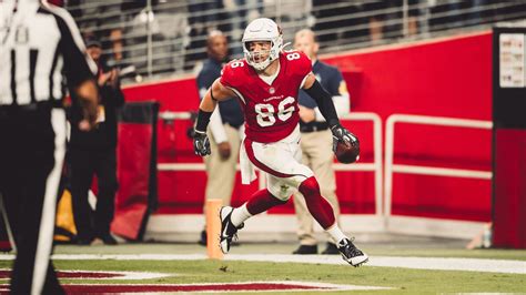 Cardinals tight end Zach Ertz shows up big in debut game with 47-yard touchdown catch