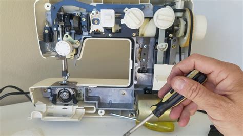 Brother sewing machine. Model VX-1120. Repair, lubricating, belt. - YouTube