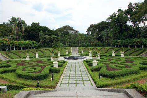 Botanical Garden Putrajaya Map - Dennis G. Zill