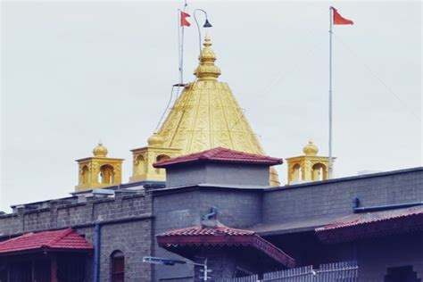 Shirdi Sai Baba Temple | History, Timings, Entry Fee, Address