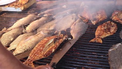 Pescado a la parrilla - YouTube