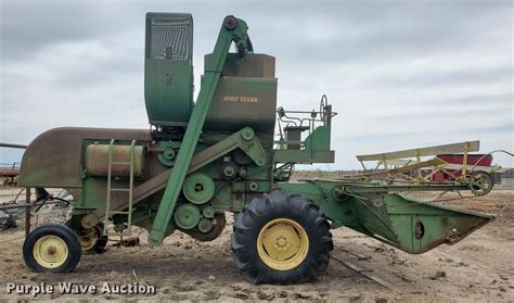 John Deere 55 combine in Great Bend, KS | Item IX9845 sold | Purple Wave