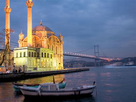 World Visits: Istanbul largest historical city in Turkey