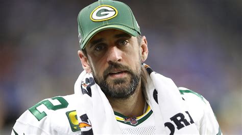 Aaron Rodgers 'may be overrated and washed up,' ex-NFL quarterback ...