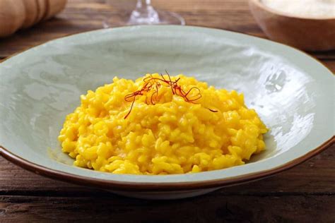 How to make risotto alla Milanese with saffron and bone marrow: the perfect recipe - Wine Dharma