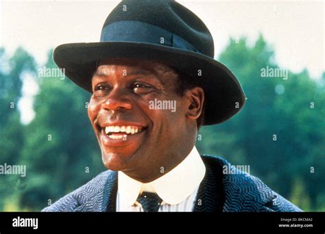 THE COLOR PURPLE (1985) DANNY GLOVER COP 018 L Stock Photo - Alamy