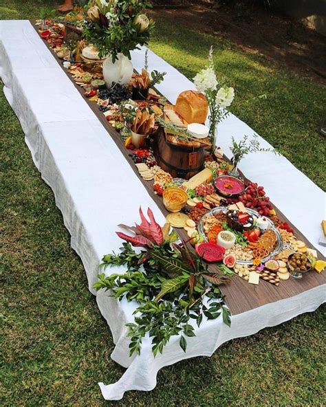 | 1000 in 2020 | Outdoor picnic food, Buffet table settings, Wedding ...