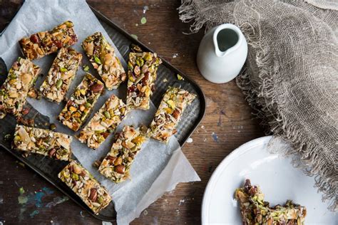 Homemade Protein Bars: 7 Protein Bar Recipes From an RD | The Healthy