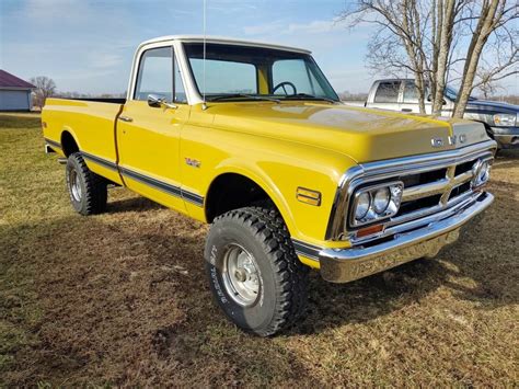 1970 GMC 1500 custom 4x4 Pickup Yellow 4WD Automatic - Classic GMC 1500 custom 4x4 1970 for sale