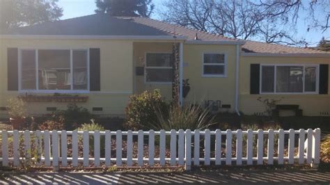 Pin by Tricia Stauber on Yellow Houses Exterior | Yellow house exterior, House exterior, Yellow ...