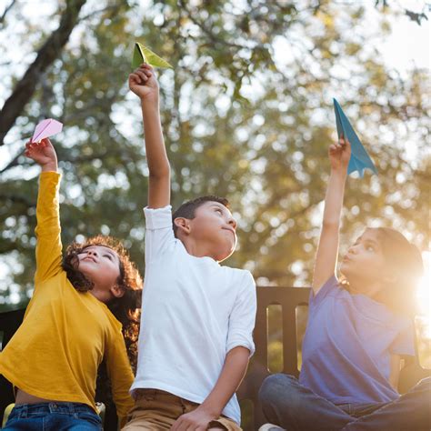 LANGLEY – 3rd Annual Paper Plane Competition - NatureKidsBC