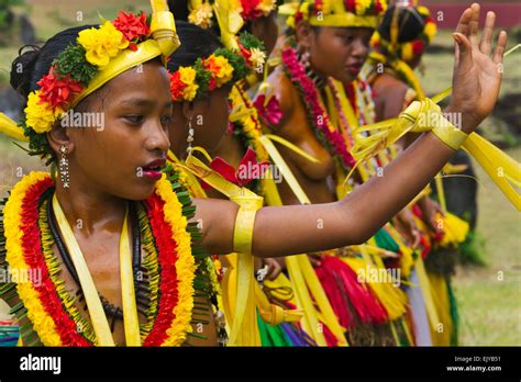 Yapese girls in traditional clothing dancing at Yap Day Festival, Yap Island, Federated States ...