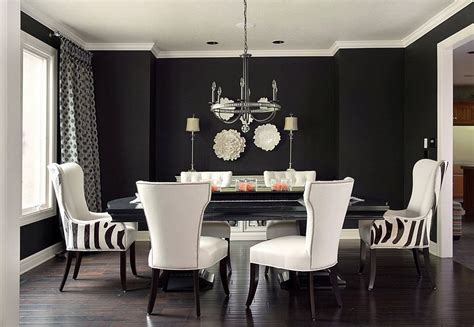 How to Use Black to Create a Stunning, Refined Dining Room