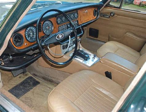 Nancy Sinatra Jaguar XJ6 Series 1 - Drive