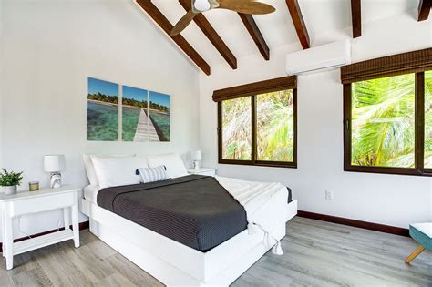 Your Personal Escape: Placencia Belize Villas for Rent