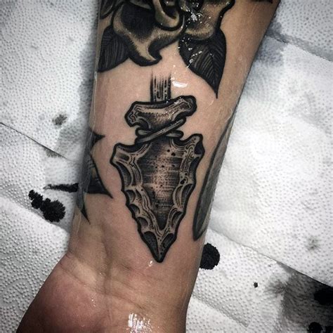 135+ Tribal Arrowhead Tattoo Designs for Men (2019) Traditional Style ...