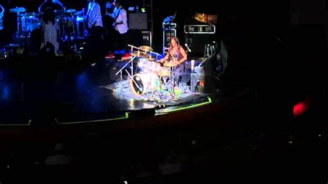 SHEILA E DRUM SOLO - YouTube