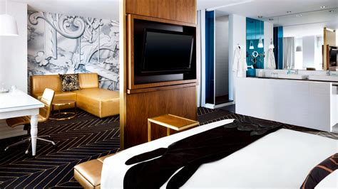 Downtown Hotels in Montreal | W Montreal