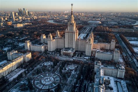 Stalin’s Soaring Moscow Towers Sorely Need Body Work (Published 2018) | City reference, World ...