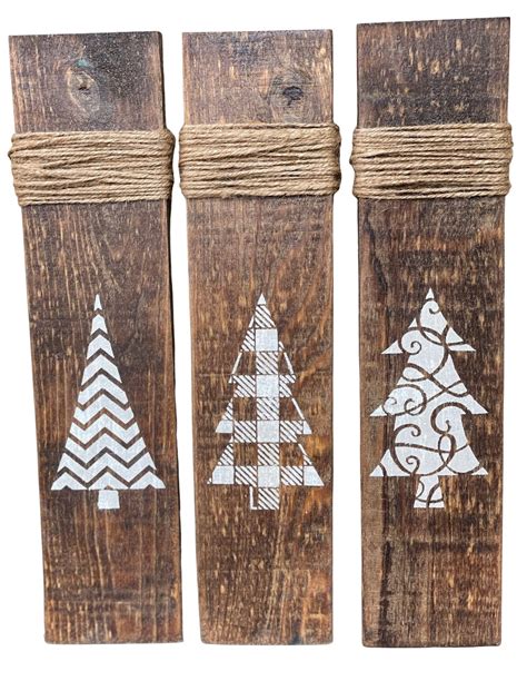 Rustic Christmas Tree Signs / Rustic Christmas Decor / Farmhouse Christmas Decor - Etsy