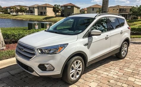 2018 Ford Escape review – the blandest (yet one of the best) vehicles ever created? – DriveAndReview