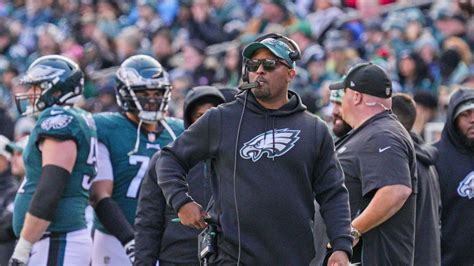 Eagles Officially Promote Brian Johnson To Offensive Coordinator