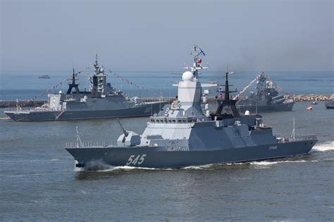 Two Steregushchiy-class corvettes (Project 20380), lead ship Steregushchiy (550) and Stoiky (545 ...