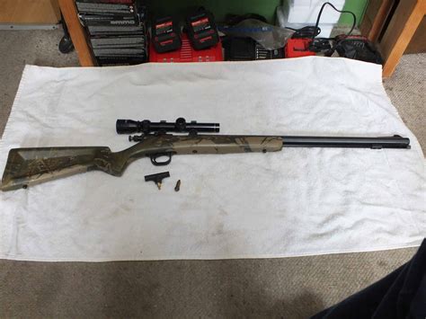 Knight LK-93 50 Cal. Muzzleloader Pristine Condition - Montana Gun ...