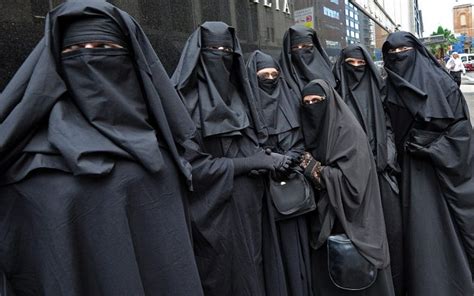 Dutch ban on burqas in public places takes effect - The Times of Israel