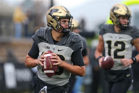 Purdue Quarterback Aidan O'Connell Named Burlsworth Trophy Semifinalist ...