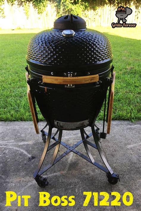 Top 10 Kamado Smokers (March 2021): Reviews & Buyers Guide | Grills ...