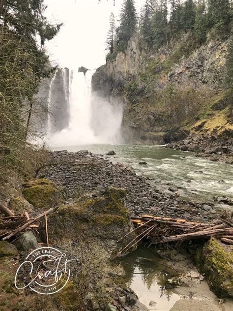 Hiking Snoqualmie Falls: An Easy (and Educational) Hike for the Whole ...