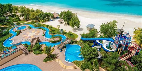 8 All Inclusive Family Resorts With Amazing Lazy Rivers | Family Vacation Critic