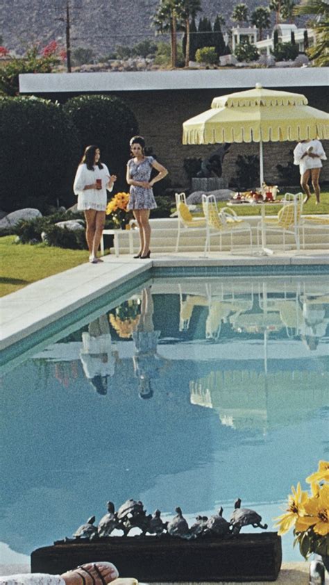 Poolside Gossip Print by Slim Aarons for Galerie Prints for sale at Pamono