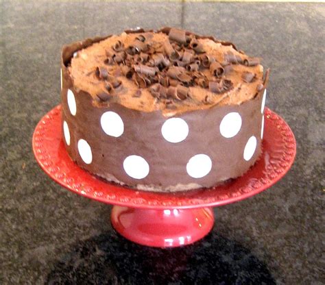 Devanys Designs: Chocolate Polka Dot Cake