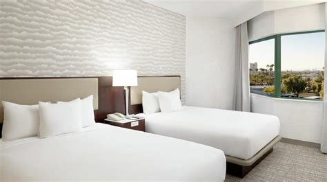 DoubleTree Suites near Phoenix Sky Harbor International Airport