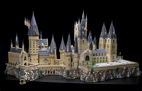 Il Castello di Hogwarts LEGO in formato extra-large | Lega Nerd