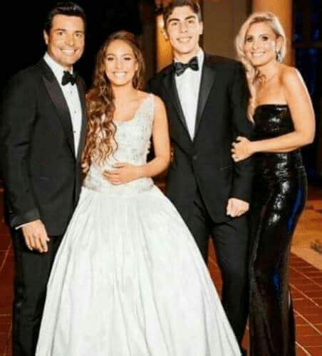 Familia de #Chayanne | Formal dresses, Dresses, White formal dress