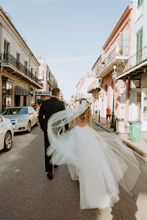 New Orleans Destination Wedding: With two parades in the French Quarter