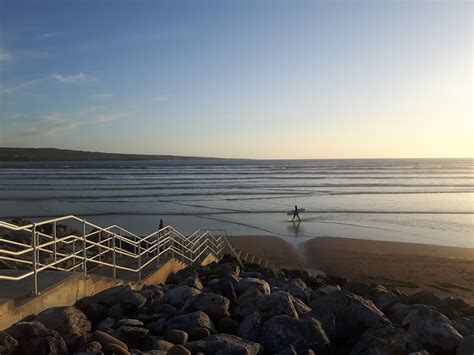 Lahinch Strand Surf Photo by | 6:17 pm 24 Mar 2018