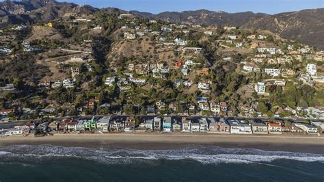 The history of how Malibu grew - Curbed LA