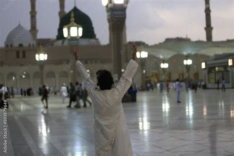 Al-Masjid an-Nabawi, Al-Madinah Al-Munawwarah, Kingdom of Saudi Arabia ...