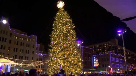 Photos: Christmas in Fort Worth’s Sundance Square – NBC 5 Dallas-Fort Worth