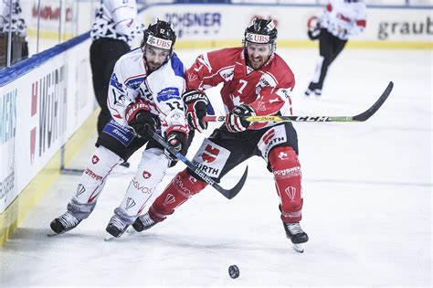 Canada wins third consecutive Spengler Cup - Team Canada - Official ...